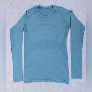 Lululemon Women's Swiftly Tech Shirt Long
Sleeve Running Top Blue, Small